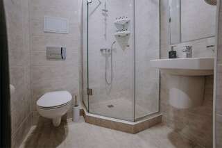 Гостиница Космос Витязево Улучшенный полулюкс двухместный с балконом (5 этаж )-5