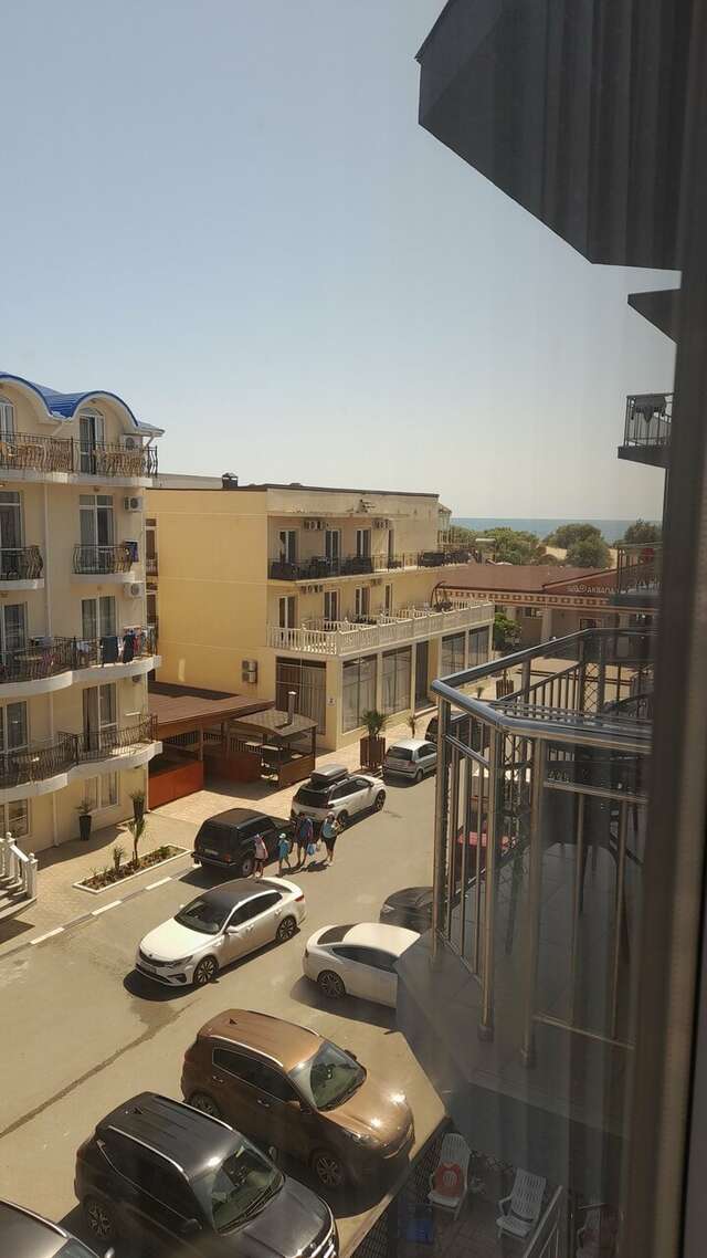 Гостиница Космос Витязево-92